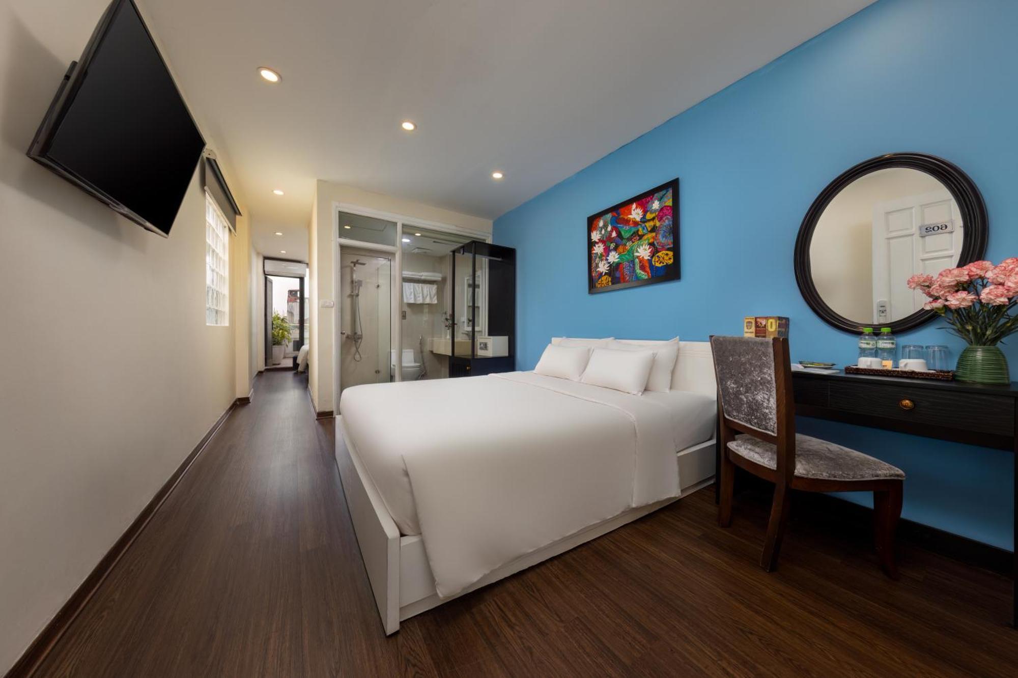 Family Suite with Balcony,1661654797:JPEG